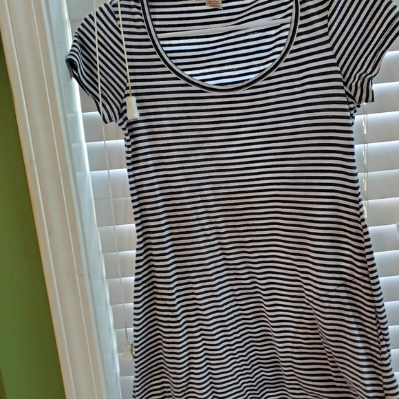 Nice dress - Picture 1 of 2